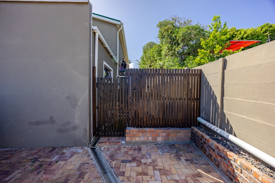 2 Bedroom Property for Sale in Capri Western Cape